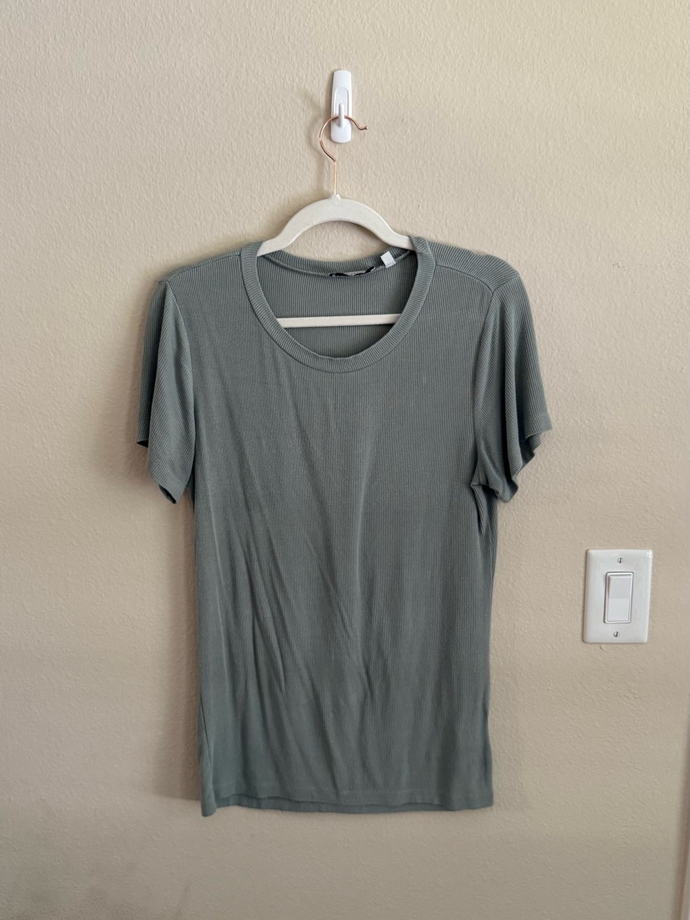 Everyday Short Sleeve Tee in Sage Green